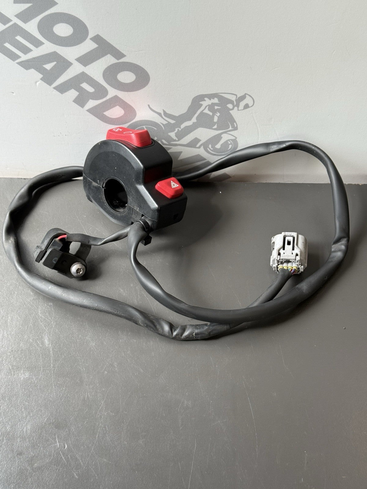 TRIUMPH TRIDENT 660 RIGHT SWITCH GEAR Right Switch YEAR 2021-2024 OEM RT SWITCH