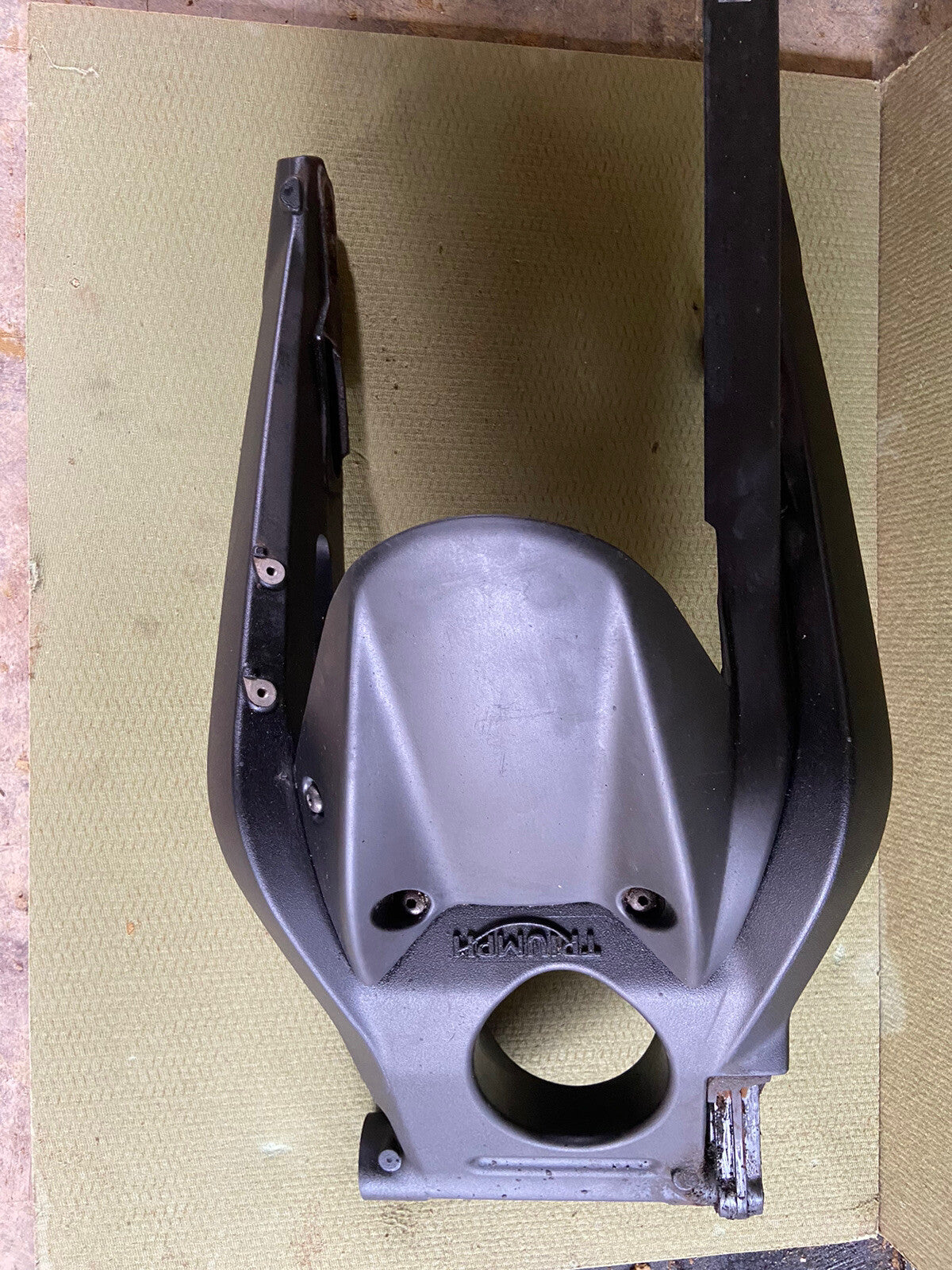 TRIUMPH STREET TRIPLE 765 RS R S  REAR SWING  ARM T2055605 2017-2019 Swinging