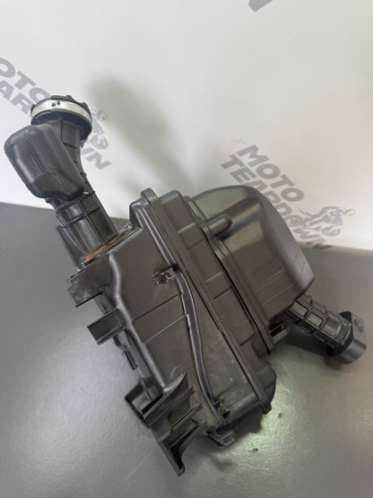 edb0e5d7-5100-4c4f-8caa-bf1f94ad5d2f