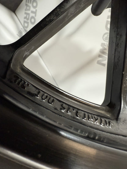 Yamaha YZF R125 R 125 2014 Front Rear Wheels Pair & Tyres 26983 Miles 2008-2018