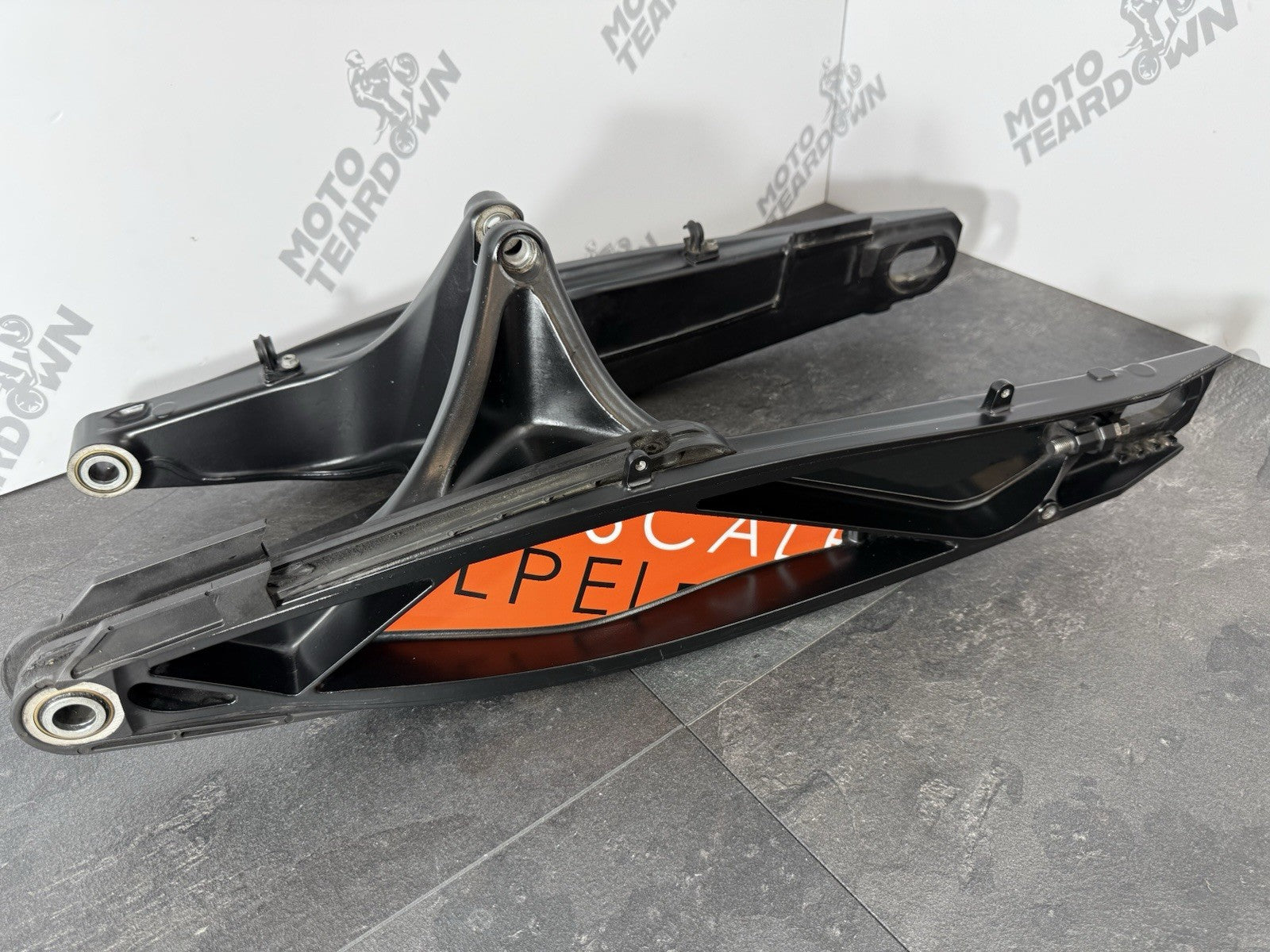 8daabb0a-f6e5-4a6e-b33b-94bbd7db5e6b