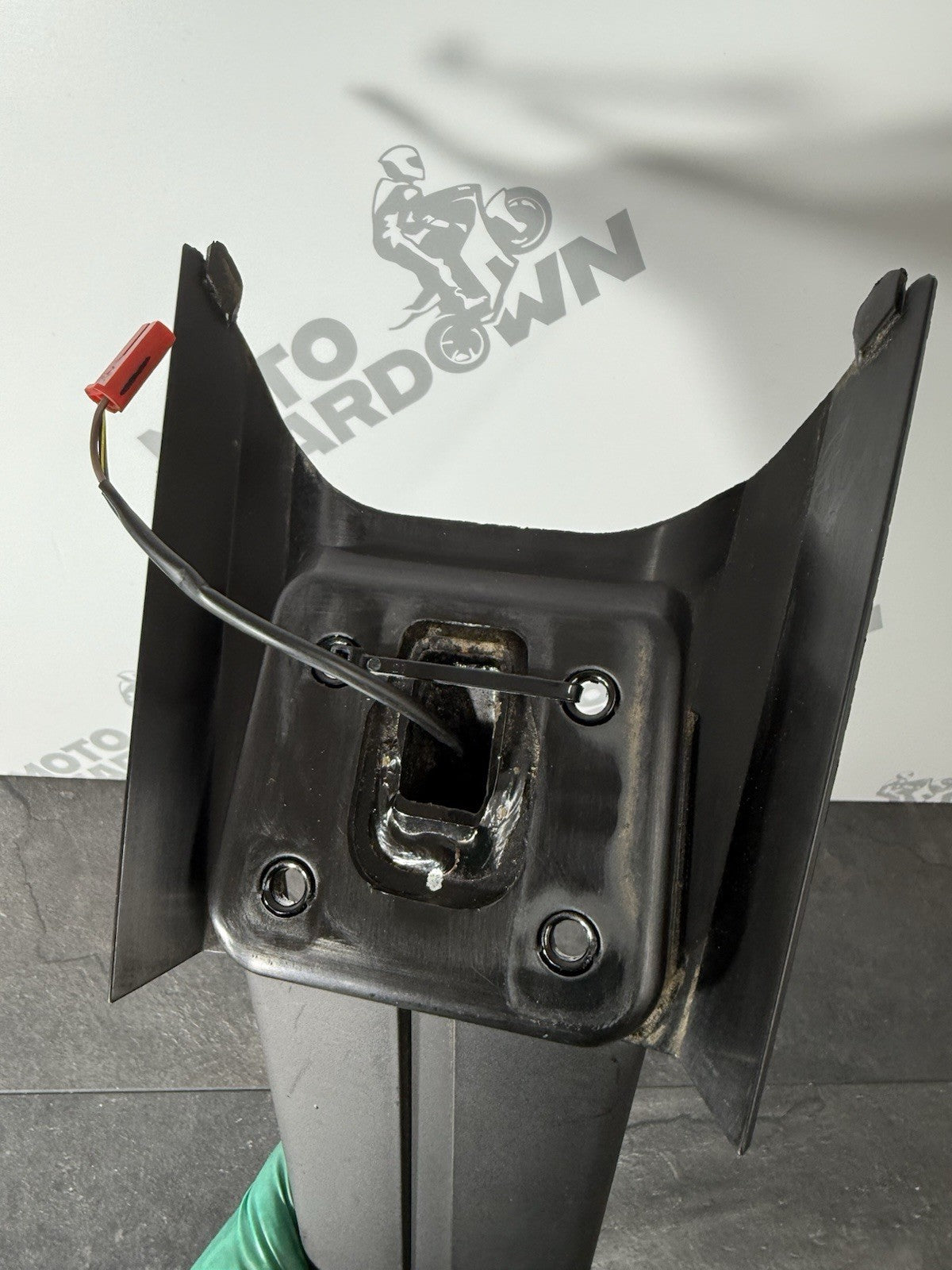 b0f1dfdf-315d-4e12-870b-3c7489675382