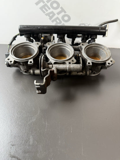 Triumph Street Triple 675R throttle bodies & fuel injectors 2013 - 2017 OEM