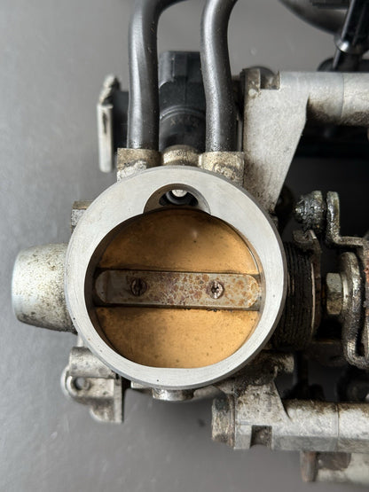 Triumph Street Triple 675R throttle bodies & fuel injectors 2013 - 2017 OEM