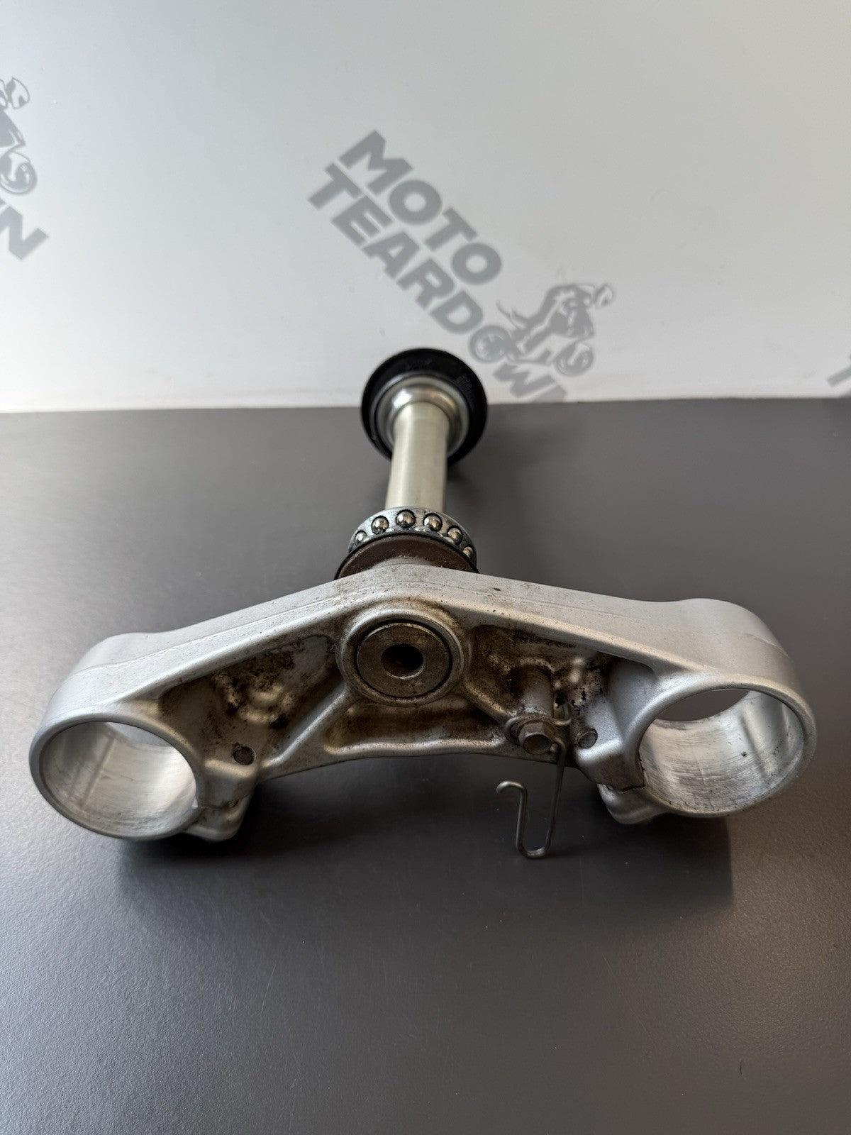 TRIUMPH STREET TRIPLE 675R Lower Yoke Bottom Clamp Lower Fork Clamp - T2044131