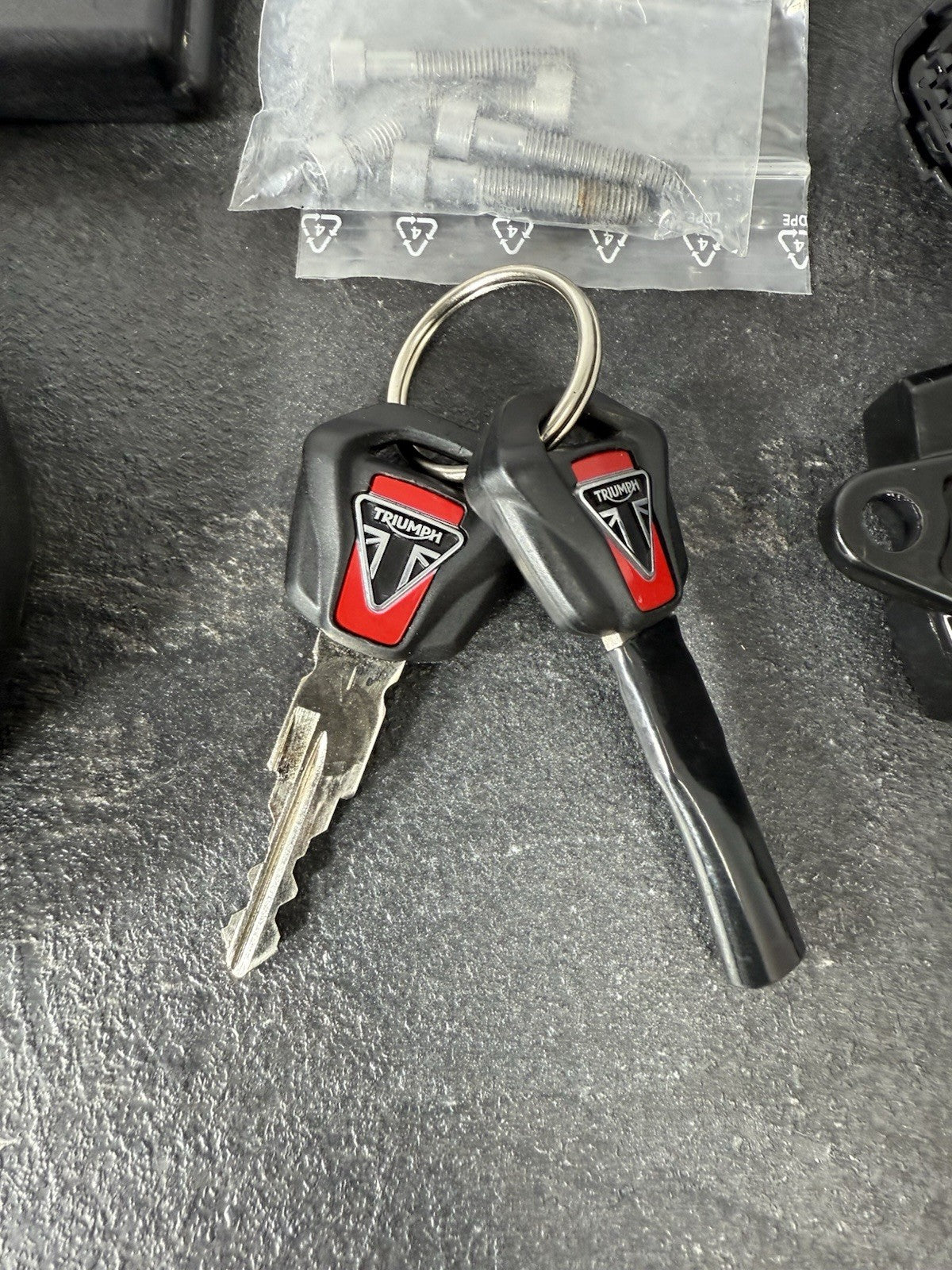 484671fd-b059-4c12-9259-d5a46e37d2bc