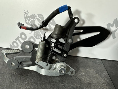 Yamaha R7 690 2024 Right Footrest Hanger Rearset Brake Lever 1784m 2022 2023