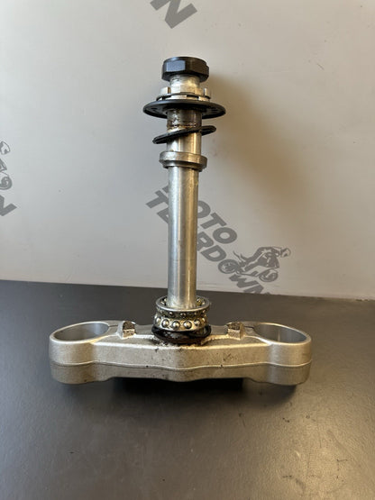 Triumph Street Triple 765S Bottom Yoke Steering Stem Lower Yoke *SLIGHTLY OUT*