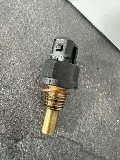 Triumph Street Triple 765 R 2017 Temperature Sensor  18498m 2018-2021 OEM