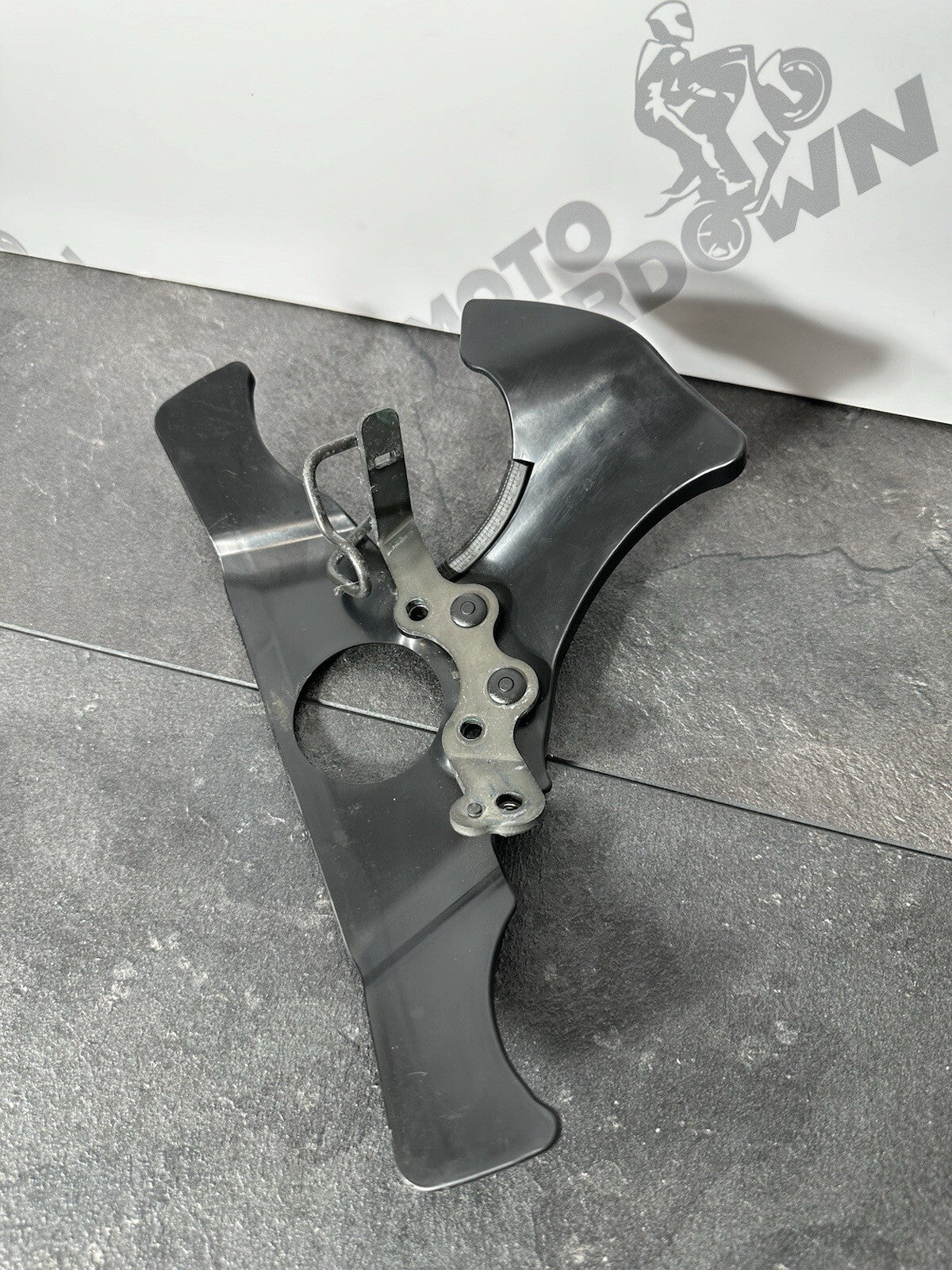 Yamaha R7 690 2024 Lower Yoke Splash Guard Infill Only 1784 Miles 2022 2023 OEM