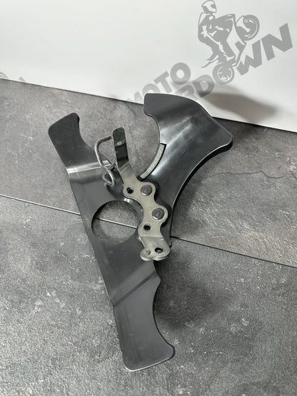 Yamaha R7 690 2024 Lower Yoke Splash Guard Infill Only 1784 Miles 2022 2023 OEM