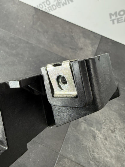 Suzuki GSXR 1000 R 2019 Subframe Bridge Fuel Tank Bracket Mount 2017-22 OEM MM