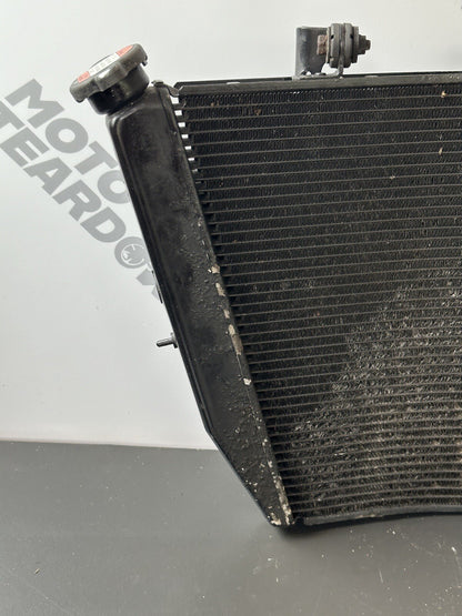 Suzuki GSXR 1000 Radiator Coolant Rad 2009-2016 Only 33,787 Miles OEM Radiator