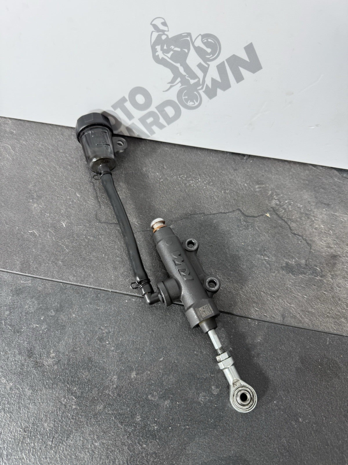 818a50ef-83bf-4d76-bc1f-42c532875d52