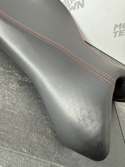 49c7fb8d-ce95-45f8-a108-614030039361