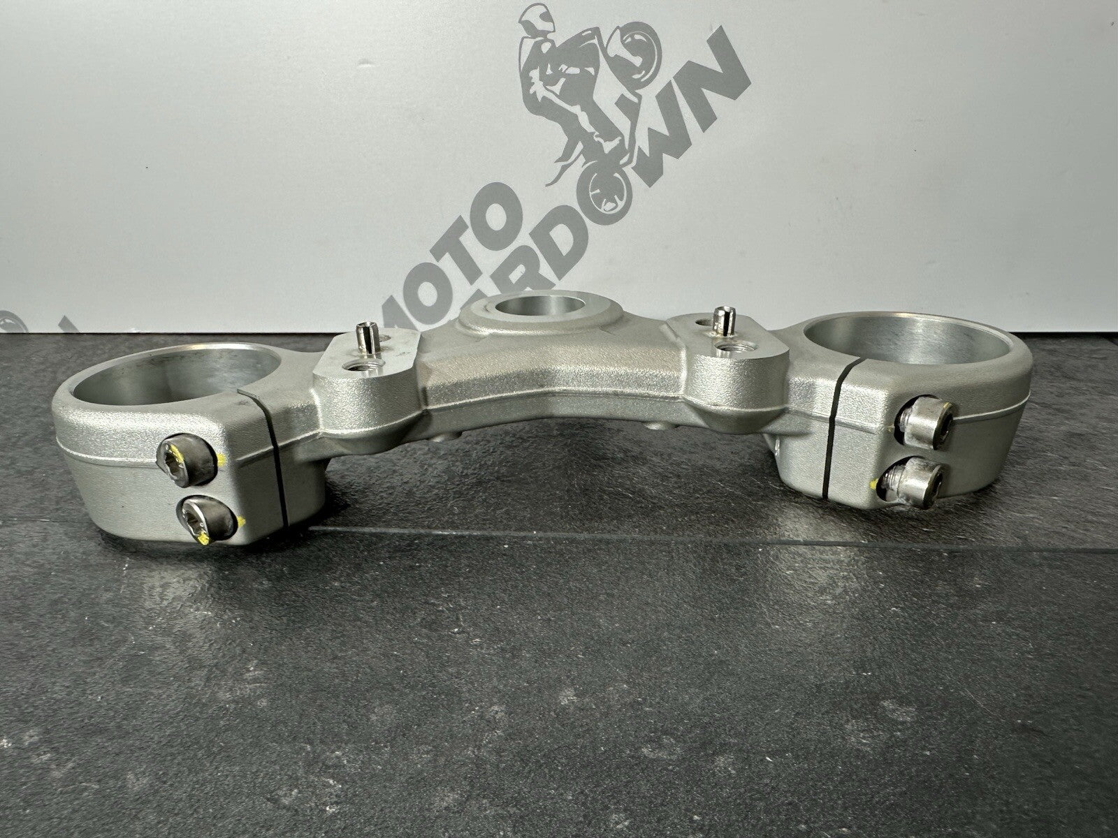 Triumph TIGER 900 GT PRO 2022 Top Yoke Upper Yoke 6337 Mile 2020-2023 OEM