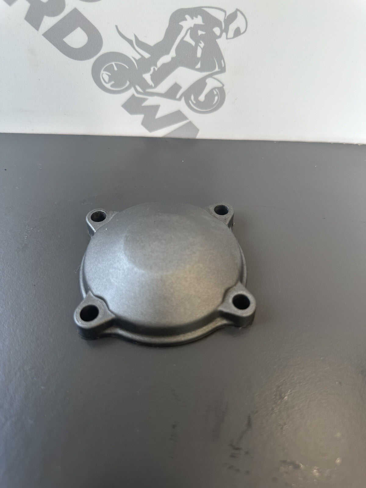 TRIUMPH STREET TRIPLE 765R RS SMALL RIGHT ENGINE COVER BALANCER COVER 2017-2019