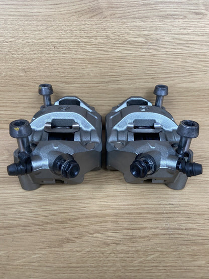 Triumph Street Triple 765 RS BREMBO FRONT BRAKE CALIPERS Brembo Monobloc M50 OEM