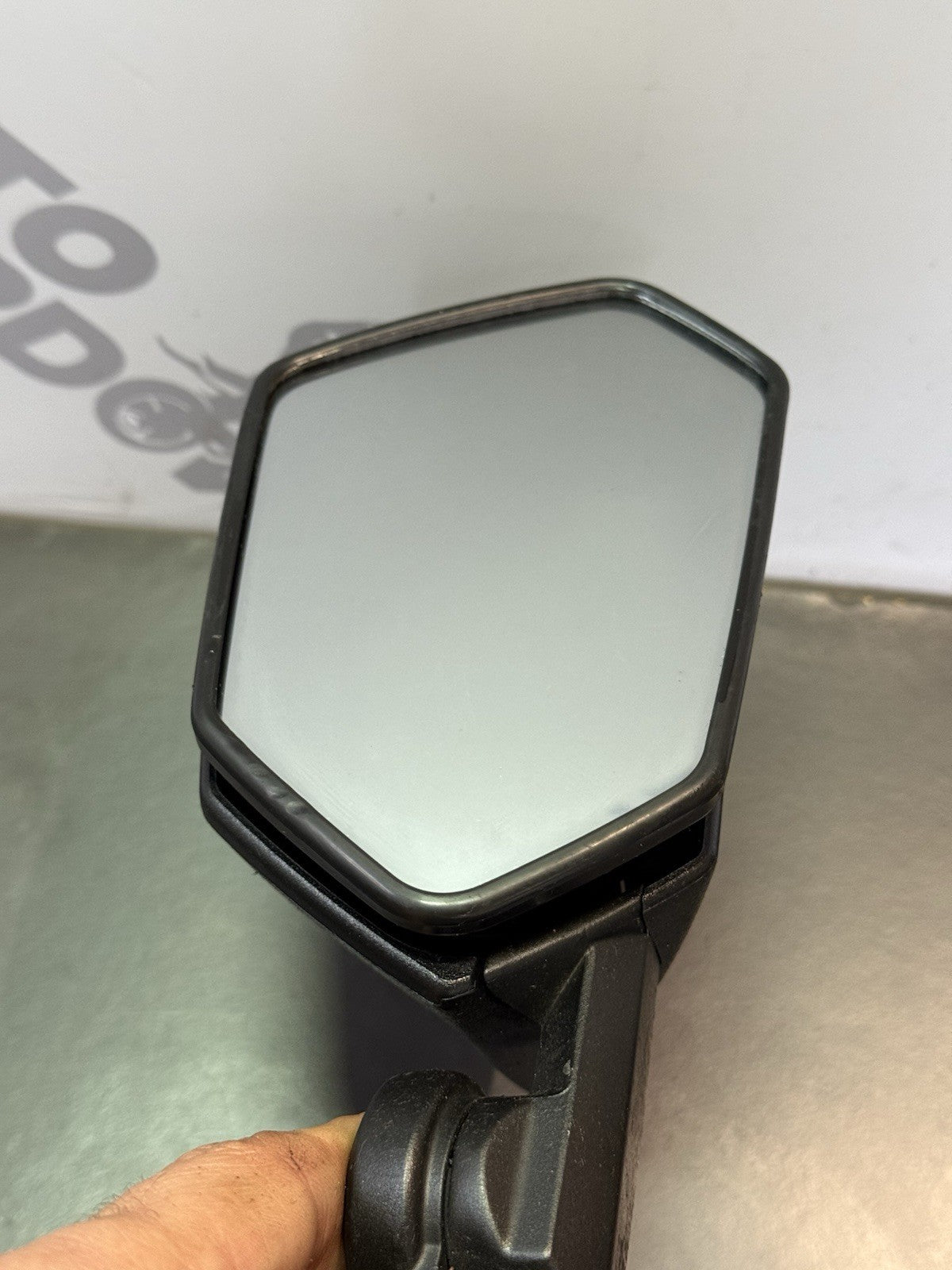 0d71ddc9-f116-4af1-bb0c-002959594199