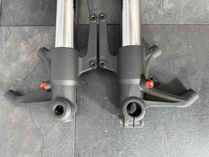 49f1e822-5a7c-4eac-8bf0-0466e17a5e89