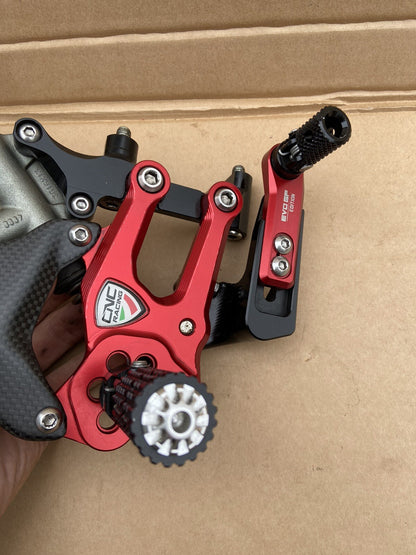 ADJUSTABLE RIGHT REAR SET EVO GP Edition Ducati SBK 959 1199 1299 Panigale CNC