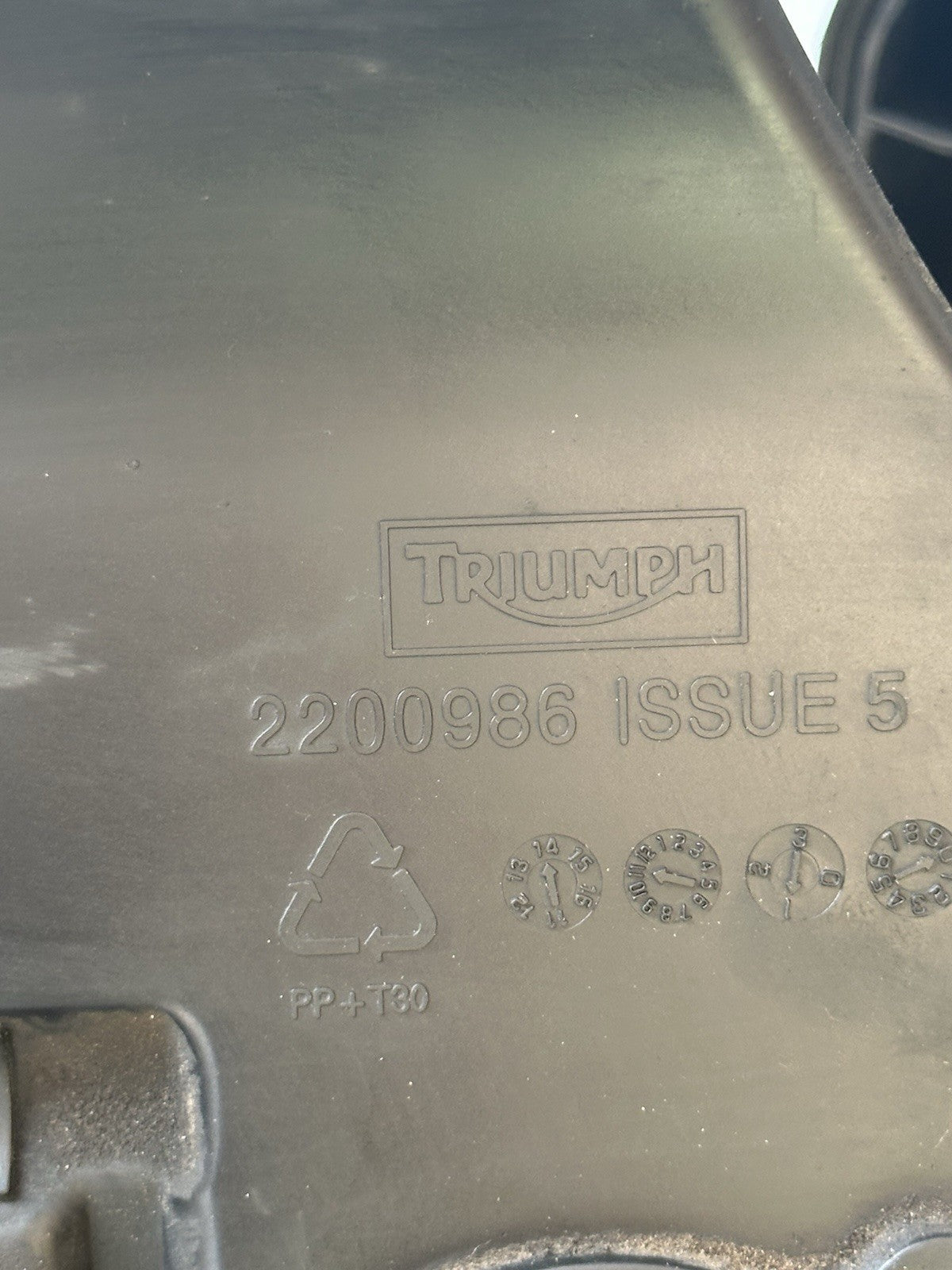 Triumph Street Triple 675R 2015 Airbox & Air Filter 2013-2016 OEM 675R Air Box