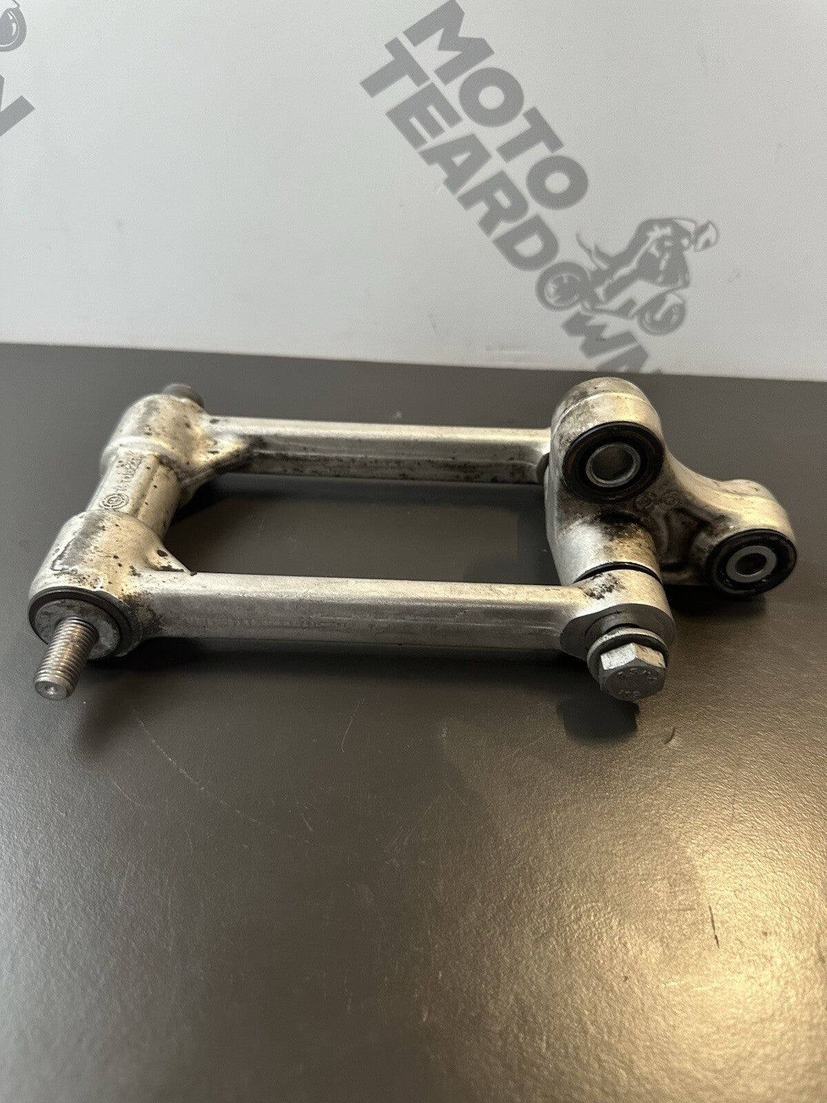 BMW S1000R REAR SHOCK LINKAGE BMW S 1000 R Rear Linkage 2014-2020 7716227 OEM