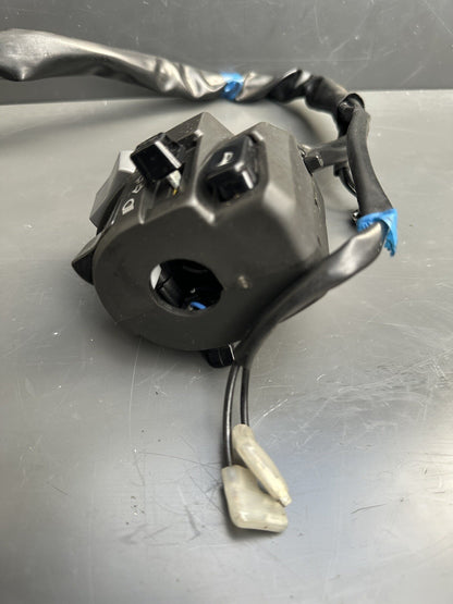 Yamaha Yzf R7 Yzf690 2022 - 2023 Left Side Switchgear R7 Left Switch OEM