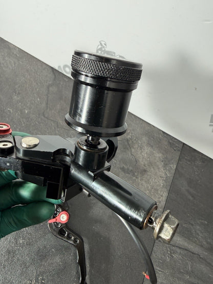 42700b16-a05c-40d5-b48c-56a229289aea