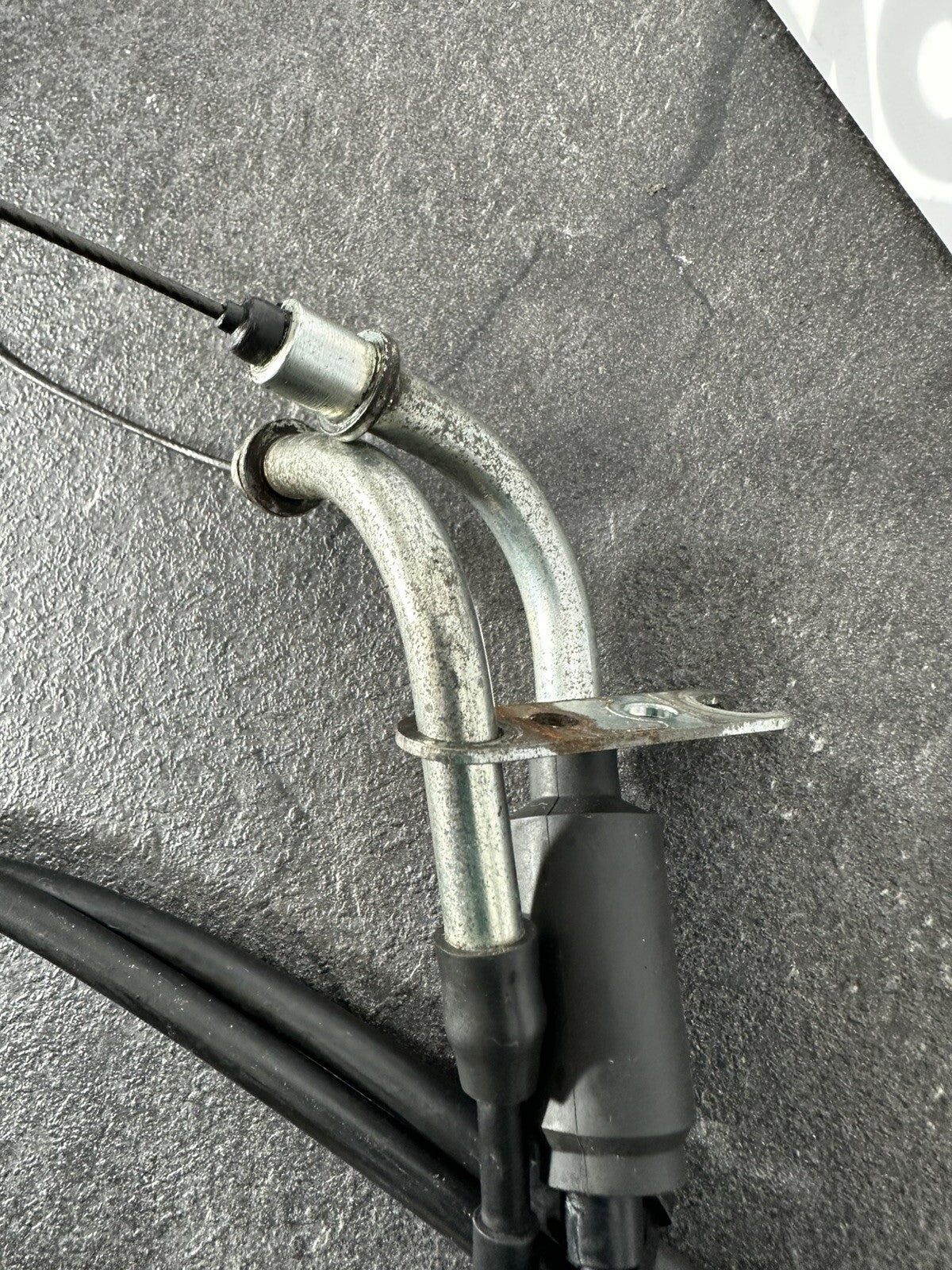 Suzuki GSXR 1000 2014 Throttle Cables Linkage Cable 22774 Miles 2009-2016 OEM