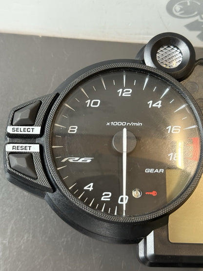 8e101fe8-19dc-4df8-9a99-37392e266fa7