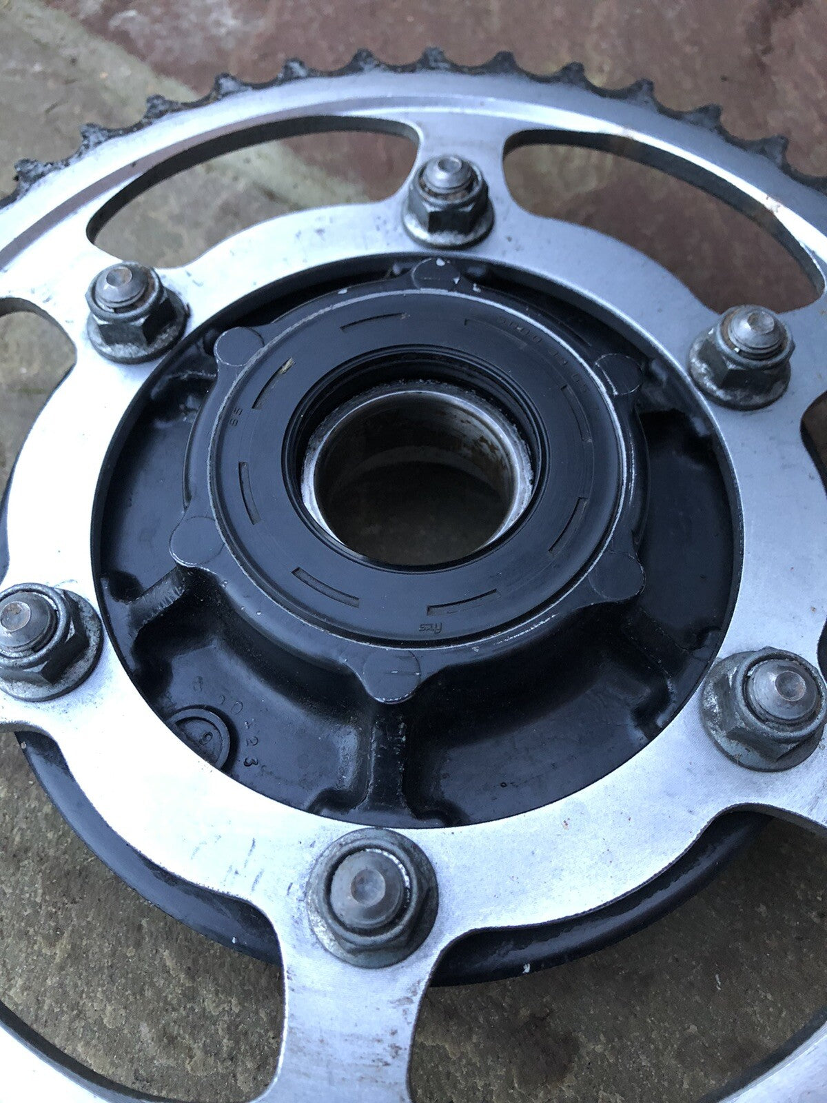 Suzuki GSXR 750 2013 Rear Sprocket Carrier & Cush Drives GSXR 600 2011-2016 OEM