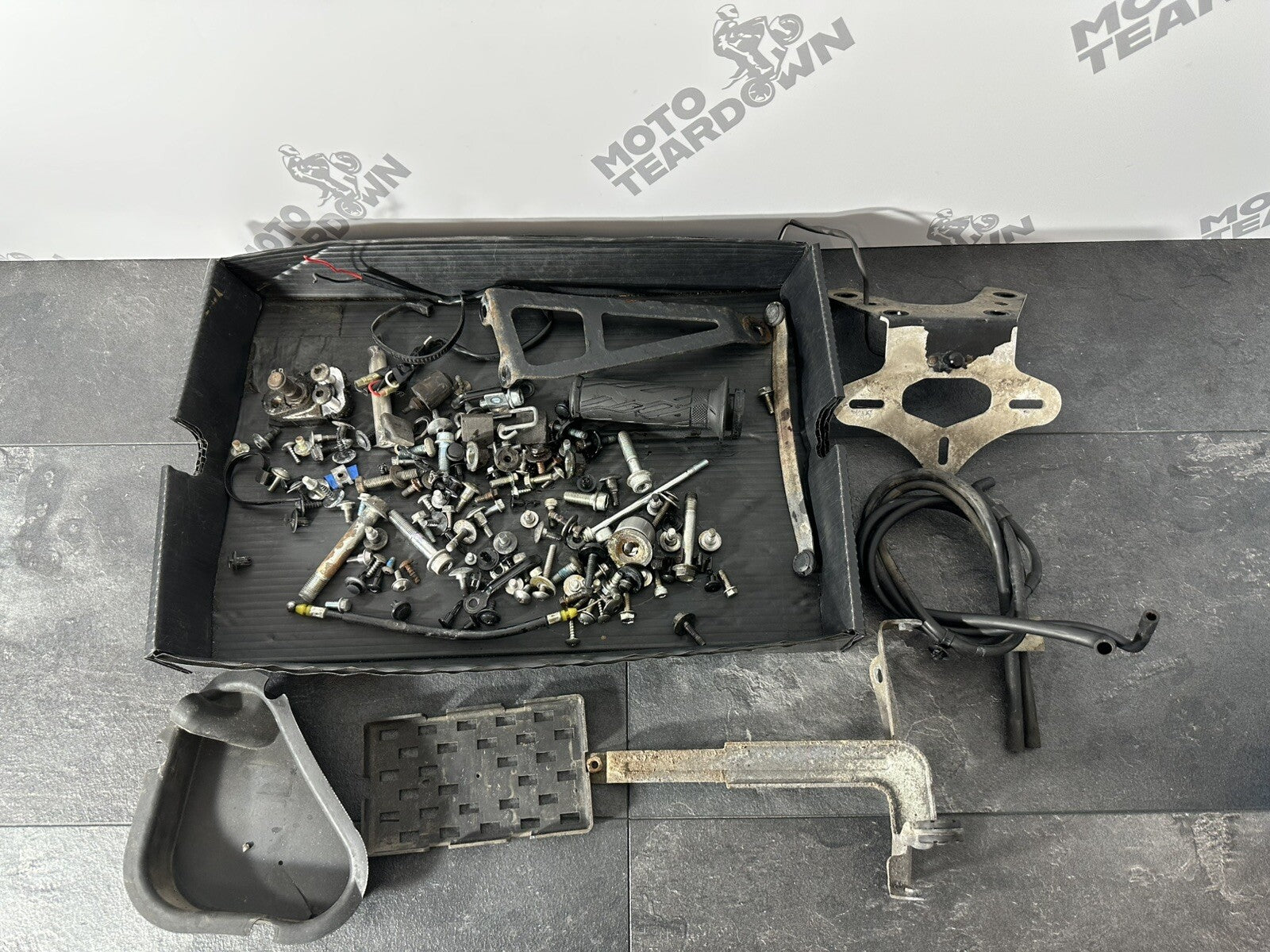 Suzuki GSXR 1000 2014 Nuts Bolts Fixings Job Lot 22774 Miles 2009-2016 OEM