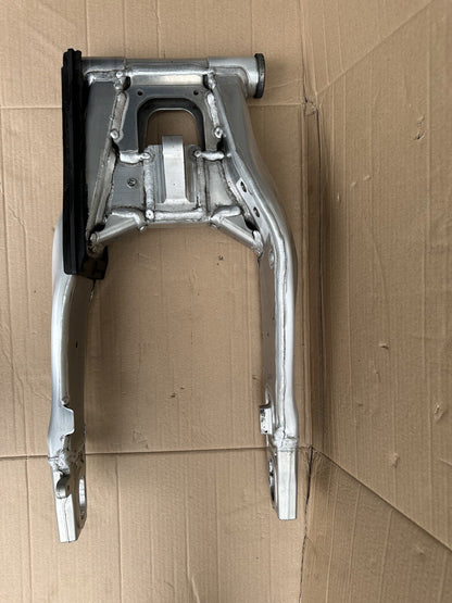 Yamaha MT-09 SP 2022 swing arm swinging arm MT09 SP Swing Arm MT09SP Swingarm