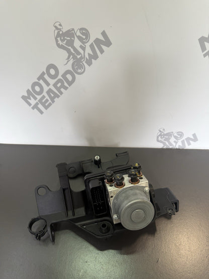 c8cbce46-f5d7-4d35-b884-a97621e175f7