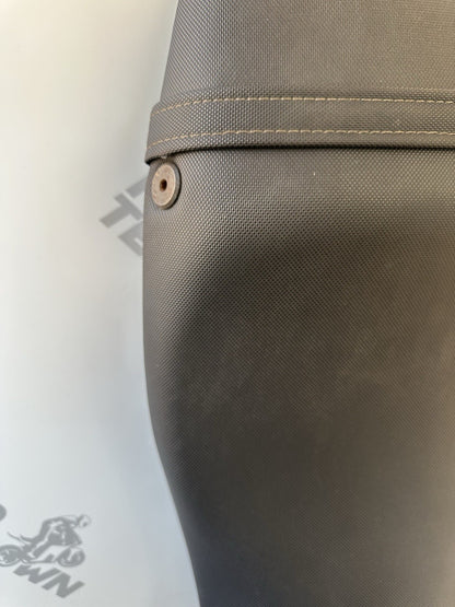 TRIUMPH STREET TRIPLE 675 Seat T2306407 Triumph Street Triple 675R Seat 2007-11