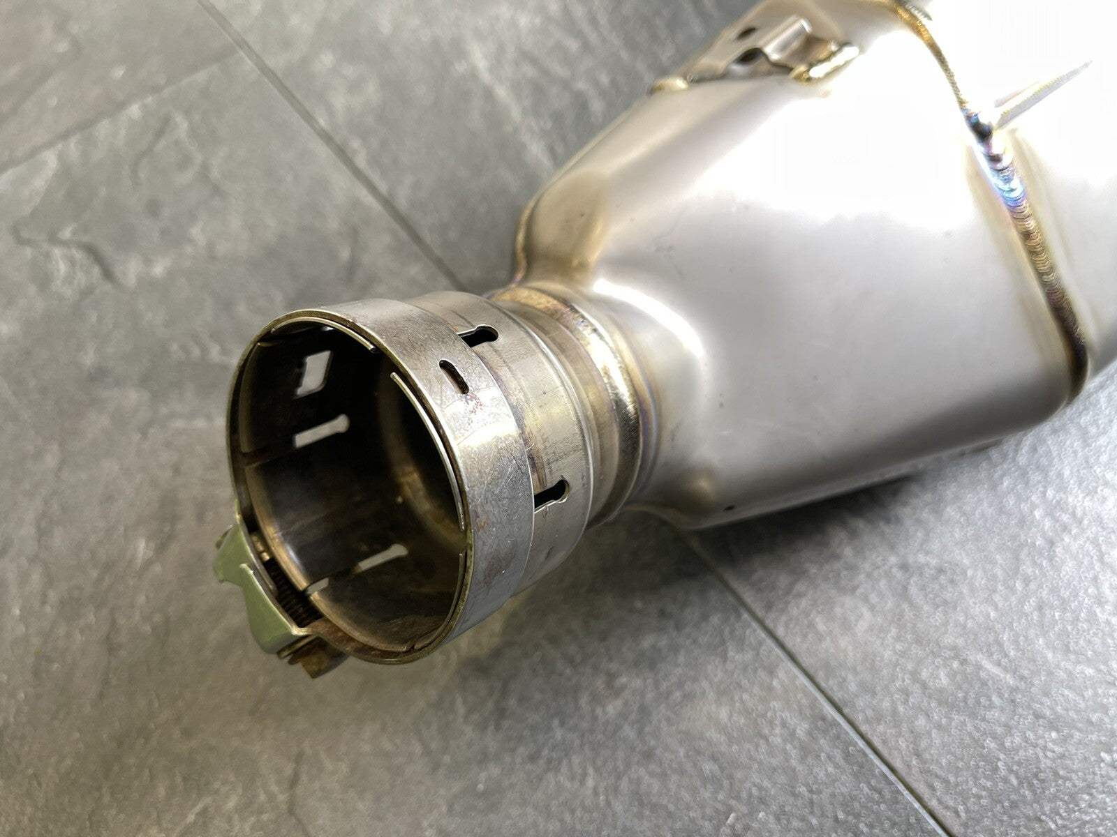 Kawasaki Ninja ZX10R 2017 Exhaust End Can Muffler 16125 Miles 2016-2018 OEM