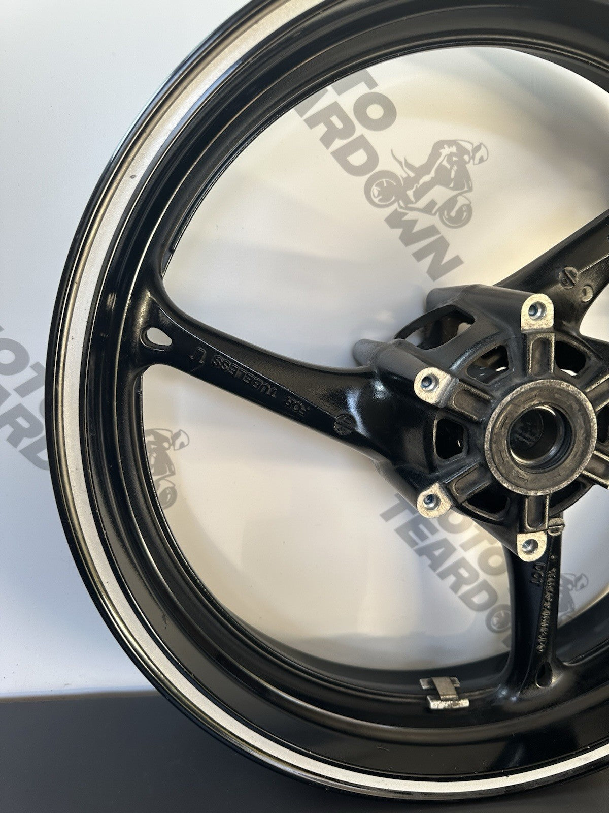 Suzuki GSXR 1000 Front Wheel Front Rim ENKEI 19,756 Miles 2009-2016 OEM Front