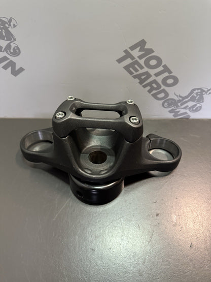 68050f40-6d36-4350-8c26-30fcb68cb3e0