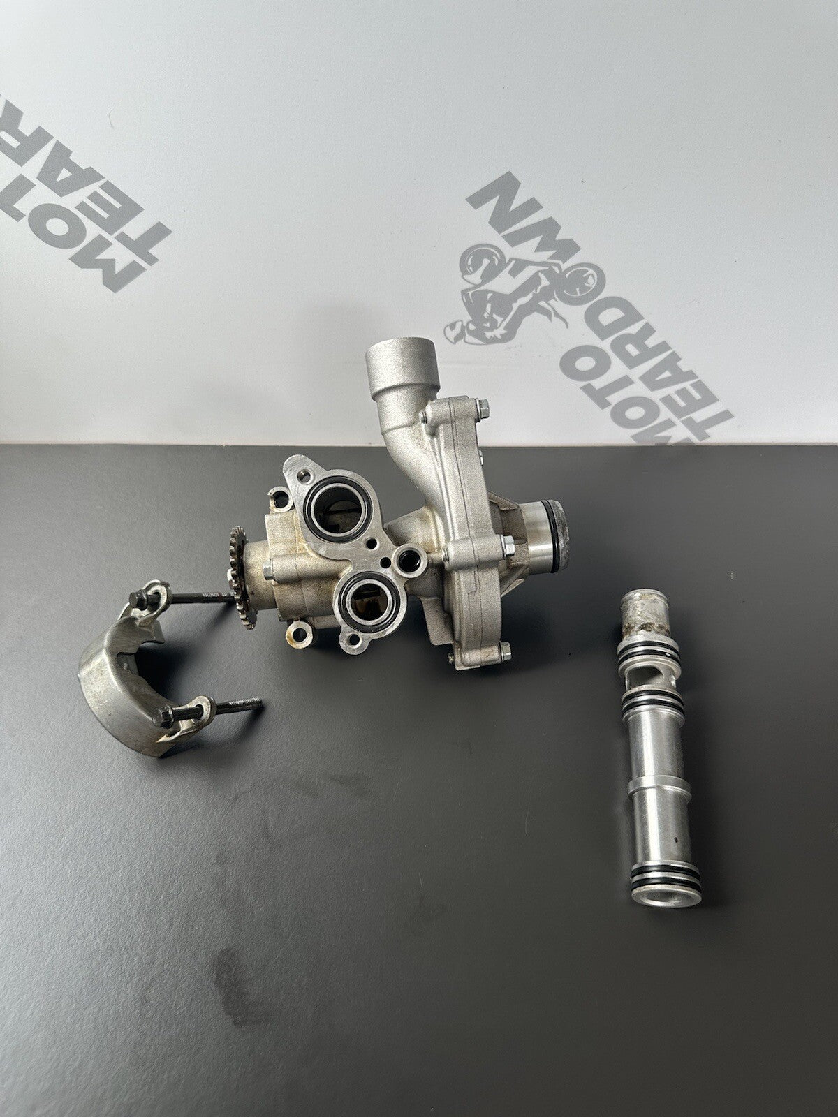 Triumph Street Triple 765 RS 2017 water pump 2017-2019 Engine Pump 765RS Water