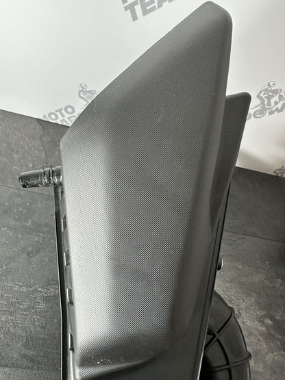 Yamaha R7 690 2024 Airbox Air Box Air Intake Filter Housing 1784 Miles 2022 2023