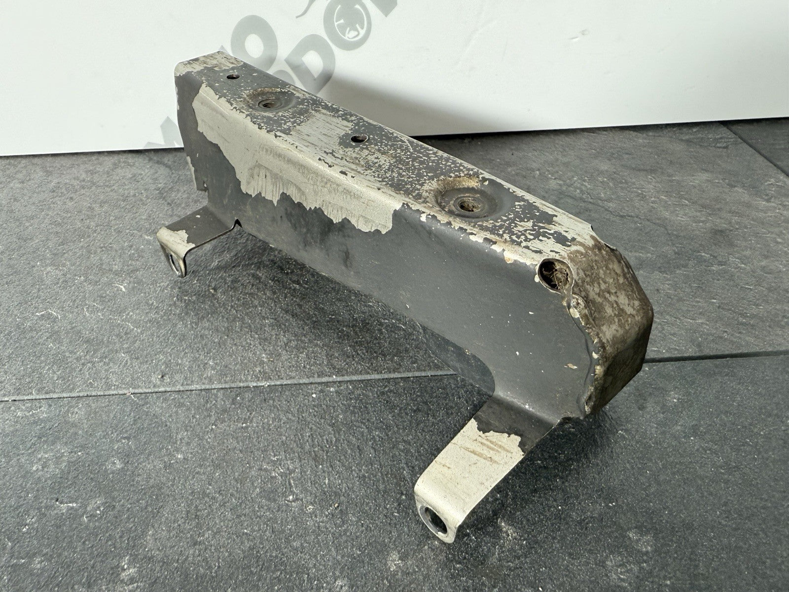 19b5b8c4-255d-42a7-86a9-0e9526e7315e