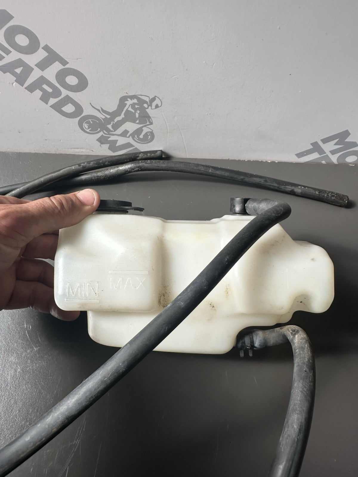 TRIUMPH STREET TRIPLE 675 675R COOLANT BOTTLE Radiator Coolant Bottle T2102200