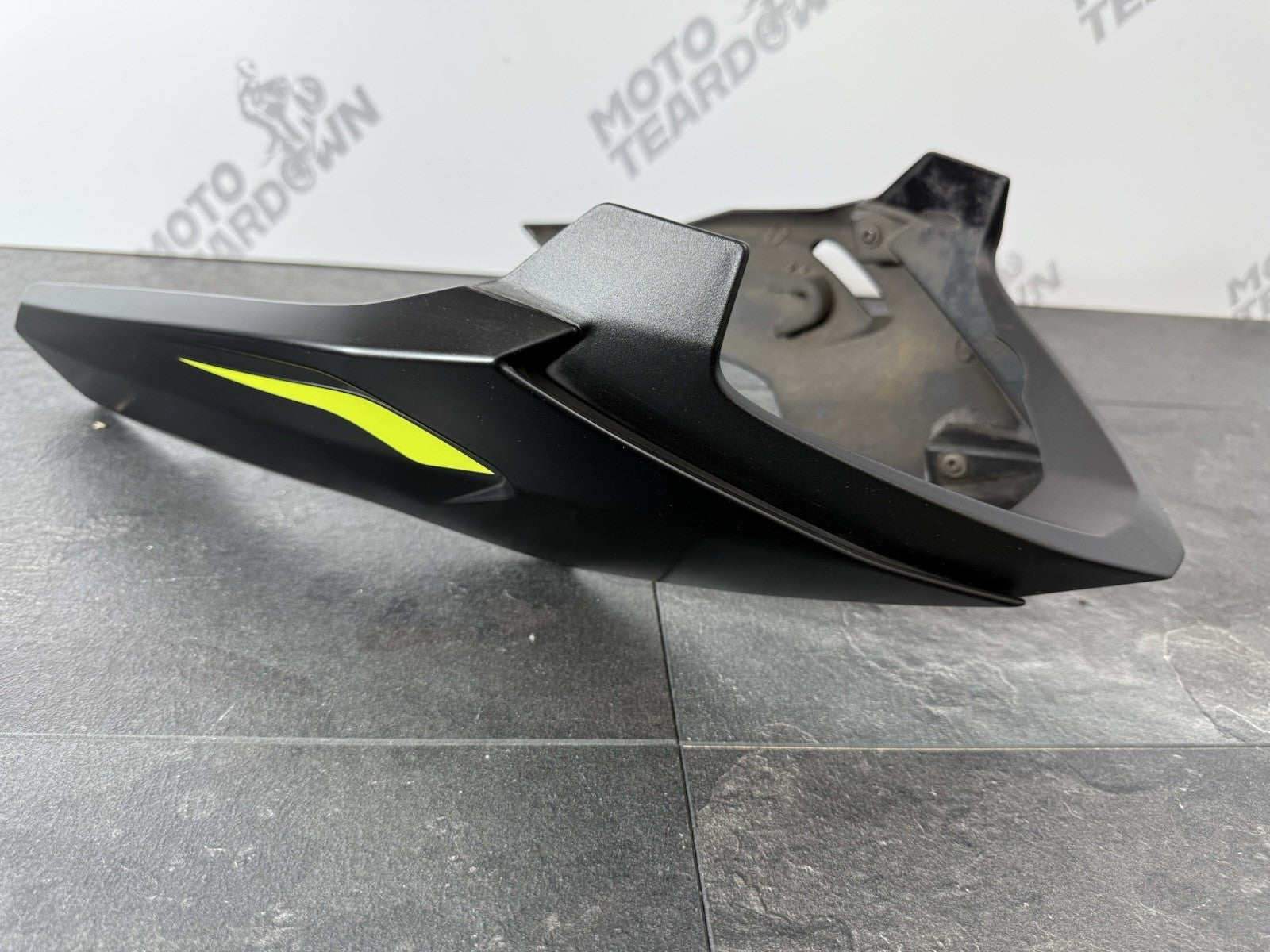 Triumph Street Triple 765 RS 2021 Belly Pan & Brackets 21650 Miles 2020-2022 OEM