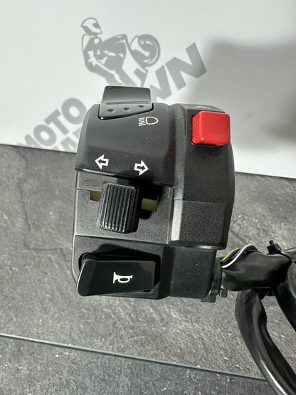 Suzuki GSXR 1300 2016 HAYABUSA Left Switchgear Switch Assembly 18408 Miles OEM