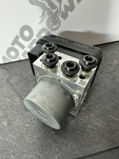 Yamaha R7 690 2024 ABS Pump Brake Actuator ADVICS 1784 Miles 2022 2023 OEM