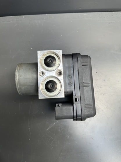 Yamaha Yzf R7 Yzf690 2022 - 2023 ABS Pump Yamaha R7 ABS pump OEM R7 ABS pump