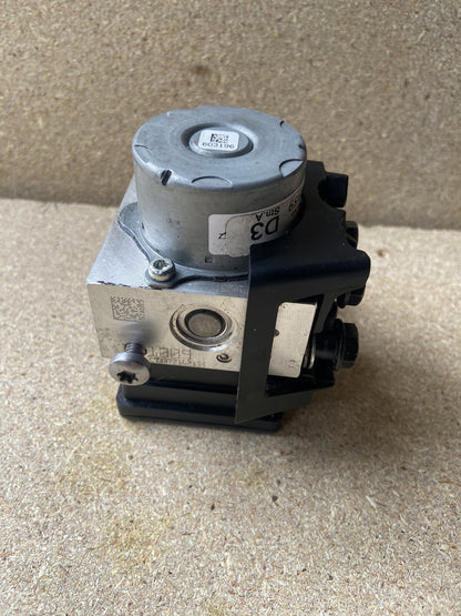 Triumph Street Triple 765 RS 2017-2019 ABS Pump Regulator 2017 OEM T2025959 OEM