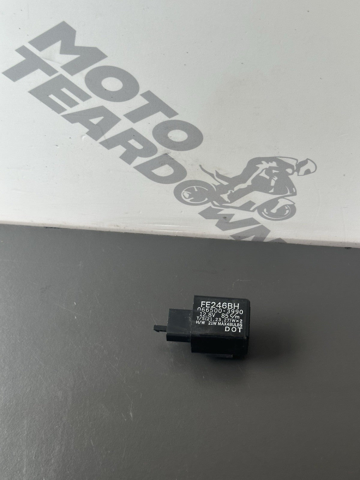Honda CBR 1000 RR Fireblade indicator flasher relay 2004 - 2005 RR4 RR5 FE246BH