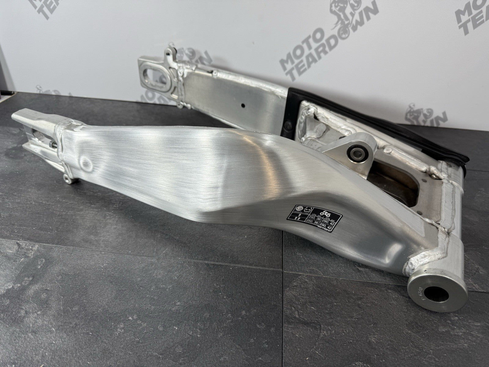 3da4cff4-0007-4f7d-9d2f-0a2805497712